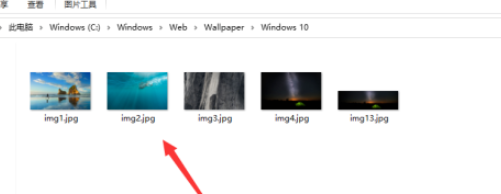 win10锁屏壁纸怎么设置(win10桌面壁纸在哪个文件夹里)